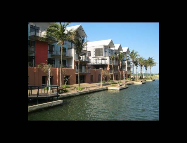 4 BEDROOM APARTMENT TO LET IN POINT WATERFRONT